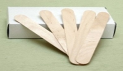 Kosmetická dřevěná špachtle 15x1,8cm - 100ks