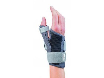 MUELLER Adjust-to-fit thumb stabilizer, ortéza na palec